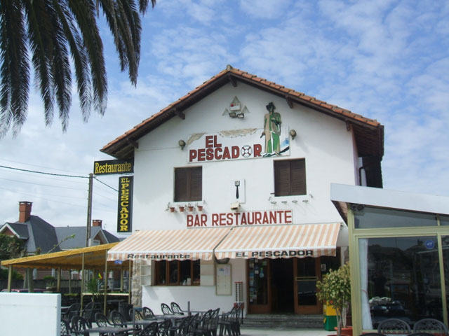 El Restaurante El Pescador junto a la playa de Laredo